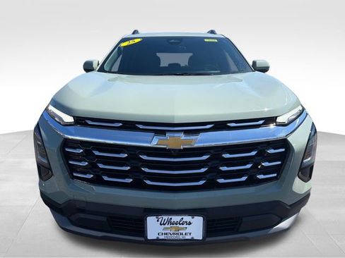 Used 2025 Chevrolet Equinox LT w/ Convenience Package II image 10