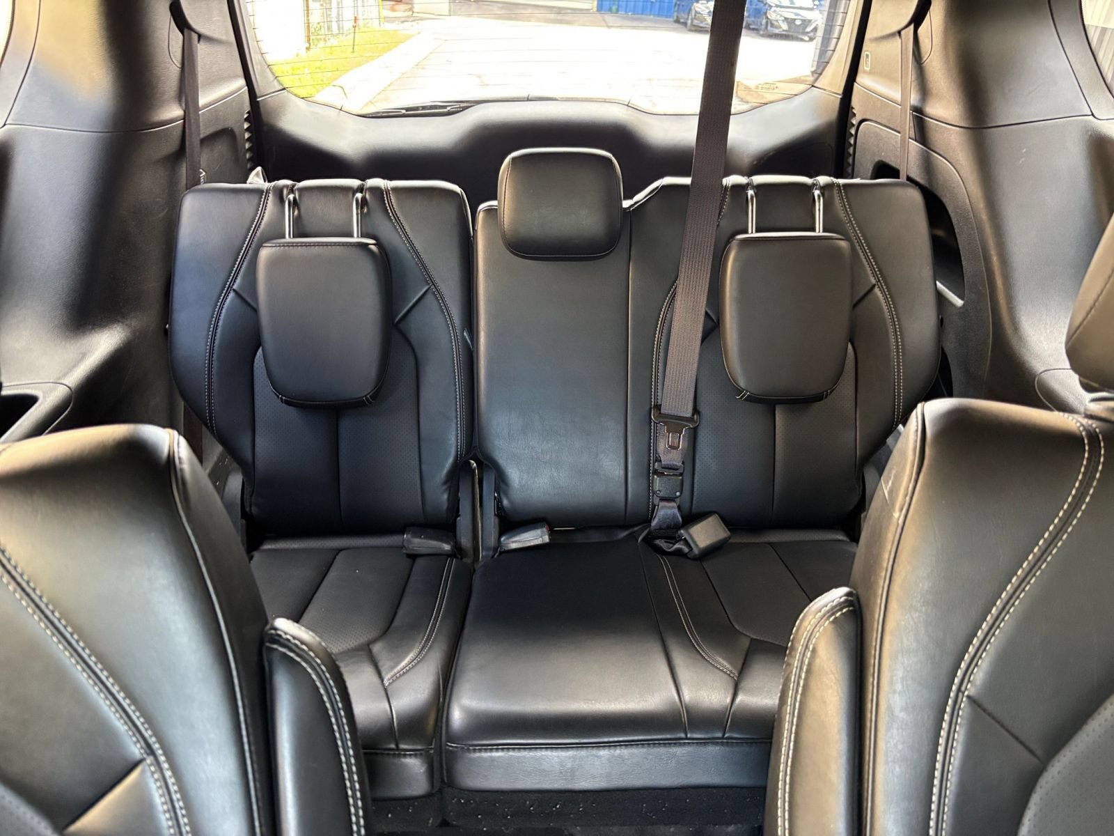 Used 2025 Chrysler Pacifica Select FWD image 30