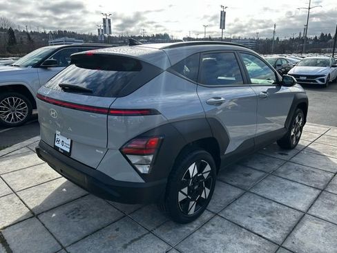 Certified 2025 Hyundai Kona SEL image 7