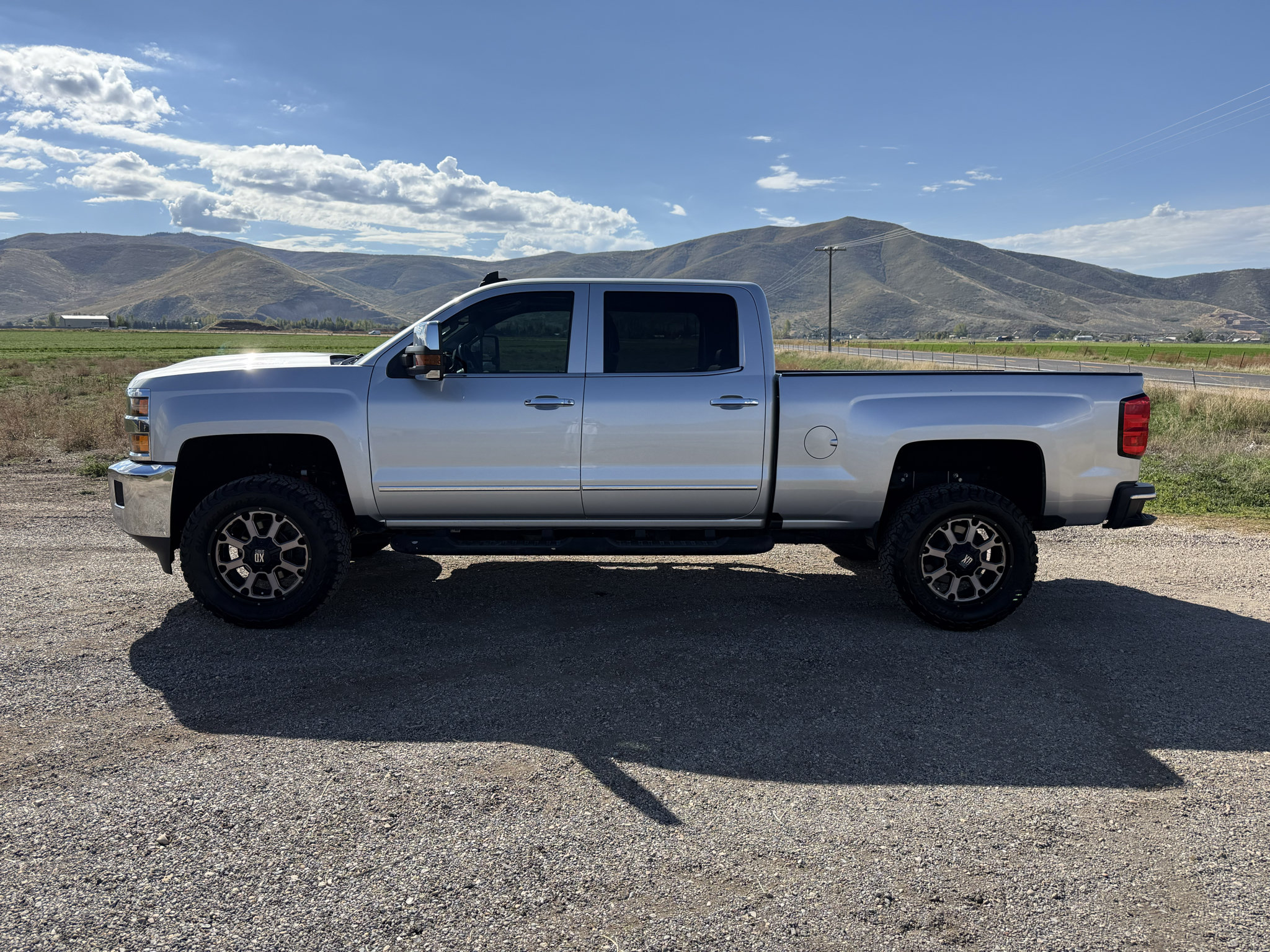 Used 2017 Chevrolet Silverado 2500 LTZ w/ Duramax Plus Package AWD/4WD image 4