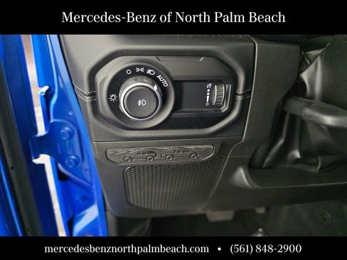 Used 2024 Jeep Wrangler Rubicon w/ Technology Group AWD/4WD image 22