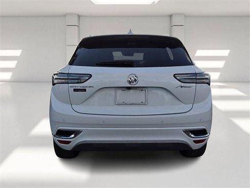 Certified 2022 Buick Envision Avenir w/ Technology Package II image 4