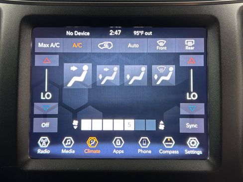 Used 2020 Jeep Cherokee Trailhawk w/ Comfort/Convenience Group AWD/4WD image 7