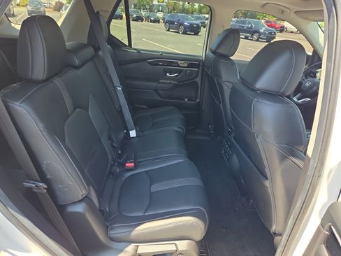 Certified 2025 Honda Pilot Touring image 29