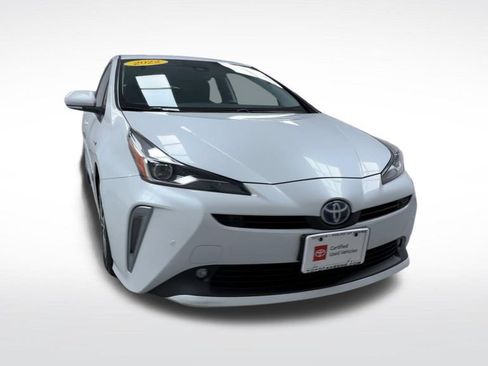 Certified 2022 Toyota Prius XLE w/ Advanced Technology Package AWD/4WD image 2