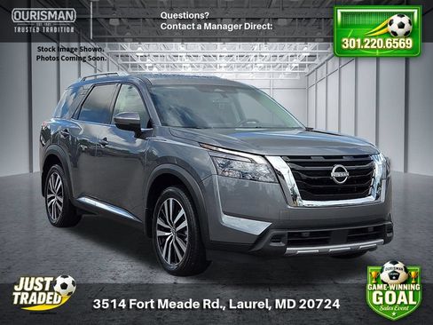 Used 2025 Nissan Pathfinder Platinum w/ Cargo Package AWD/4WD image 1