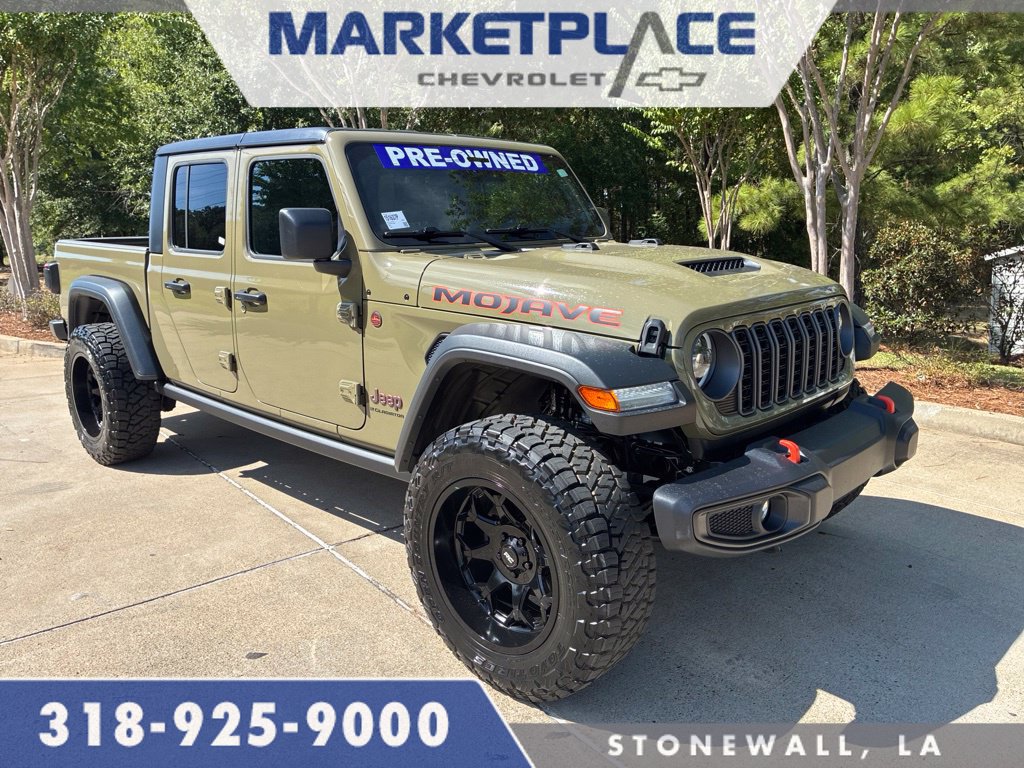 Used 2026 Jeep Gladiator Mojave AWD/4WD image 1