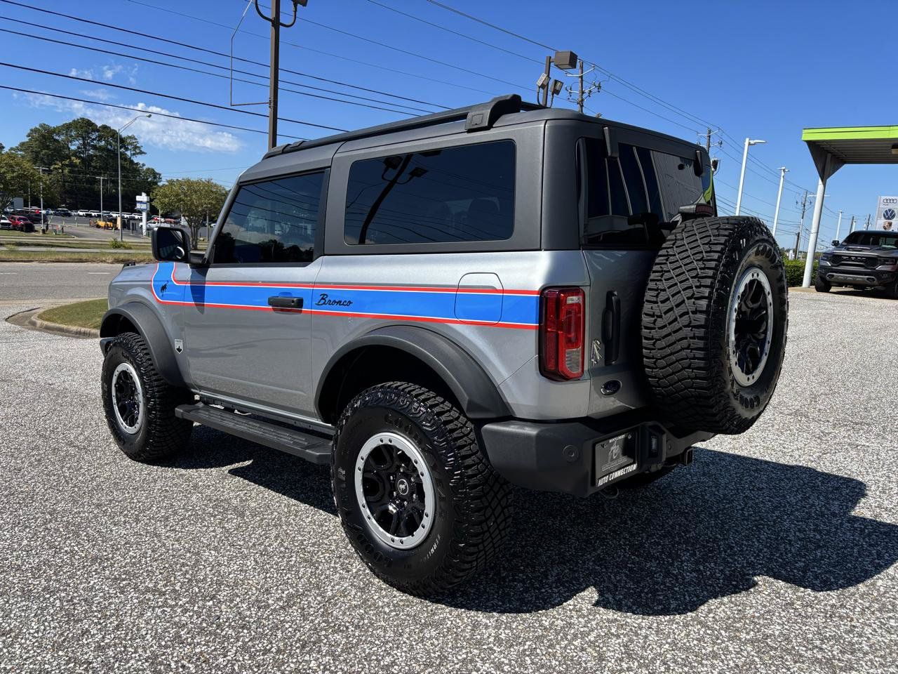 Used 2024 Ford Bronco Big Bend w/ Sasquatch Package AWD/4WD image 3
