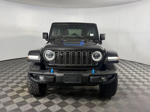 Used 2024 Jeep Wrangler Unlimited Rubicon 4xe AWD/4WD image 5