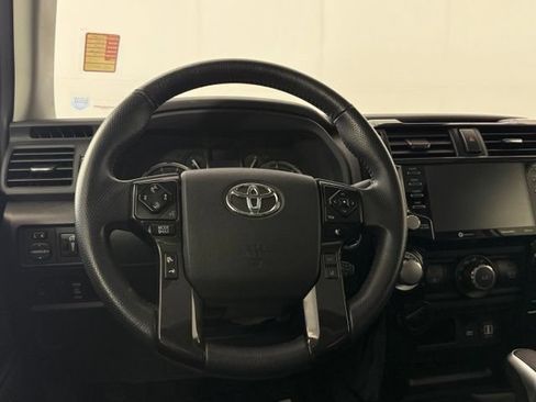 Used 2020 Toyota 4Runner TRD Off-Road Premium w/ Moonroof Package AWD/4WD image 26