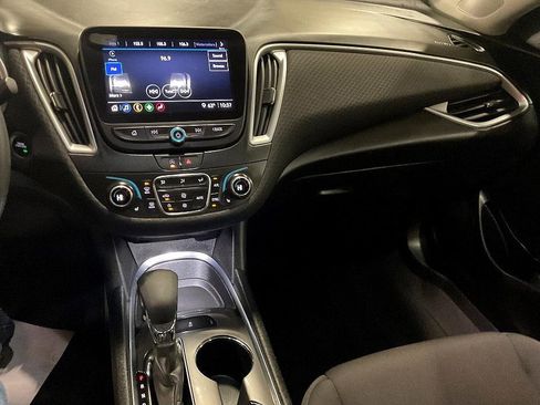 Used 2023 Chevrolet Malibu LT image 10