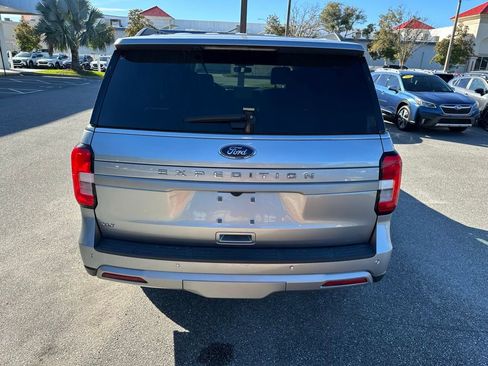 Used 2023 Ford Expedition XLT image 6