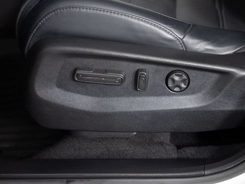 Used 2022 Honda CR-V EX-L image 16