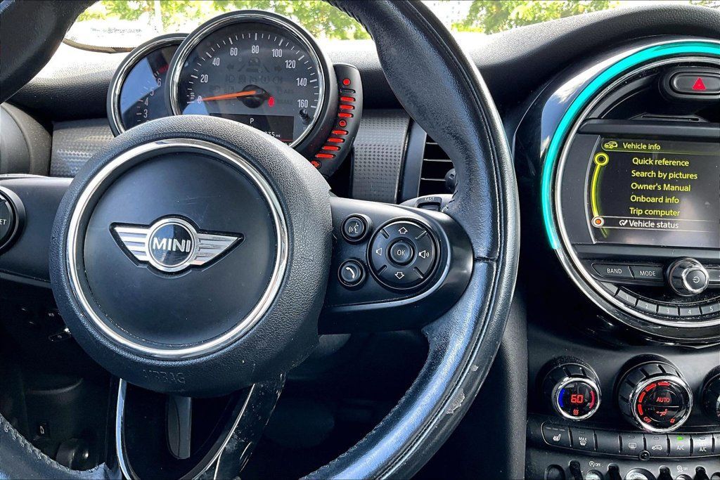 Used 2017 MINI Cooper 2-Door Hardtop FWD image 17