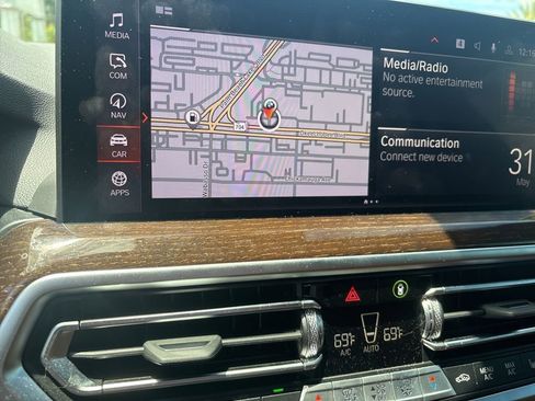 Used 2023 BMW X3 sDrive30i w/ Premium Package RWD image 2