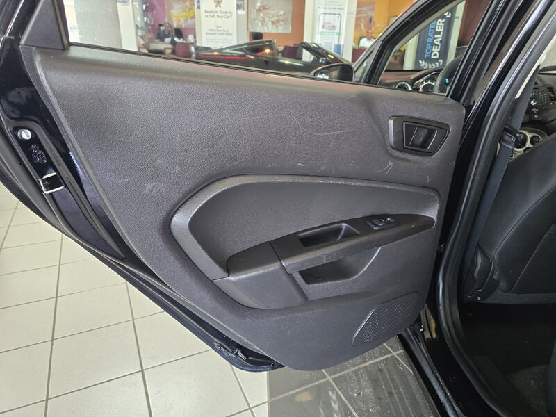 Used 2017 Ford Fiesta SE w/ Cold Weather Package FWD image 10