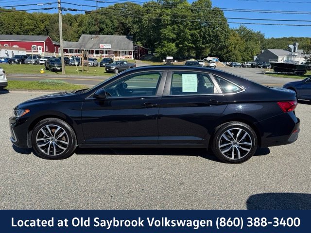 Certified 2025 Volkswagen Jetta SE FWD image 8