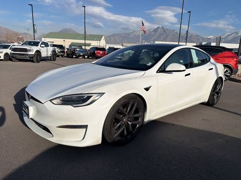 Used 2021 Tesla Model S Plaid image 3
