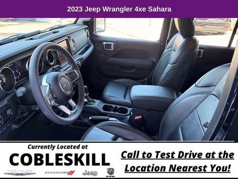 Used 2023 Jeep Wrangler Unlimited Sahara AWD/4WD image 11