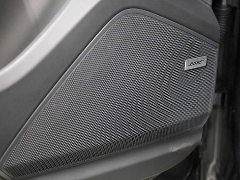 Certified 2025 Porsche Cayenne E-Hybrid image 17