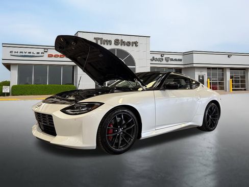 Used 2024 Nissan Z Performance w/ Floor Mat Package image 17