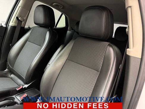 Used 2022 Buick Encore Preferred image 13