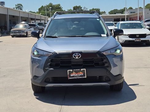 Certified 2026 Toyota Corolla Cross LE FWD image 9