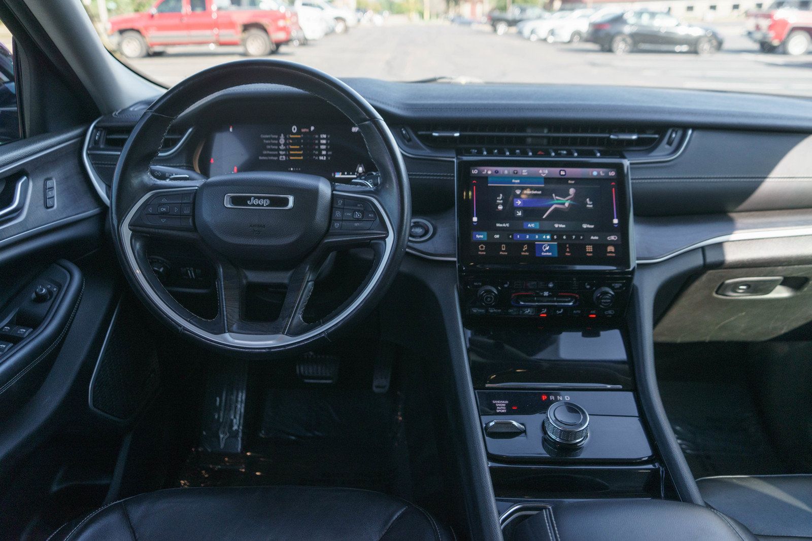 Used 2022 Jeep Grand Cherokee L Limited AWD/4WD image 12