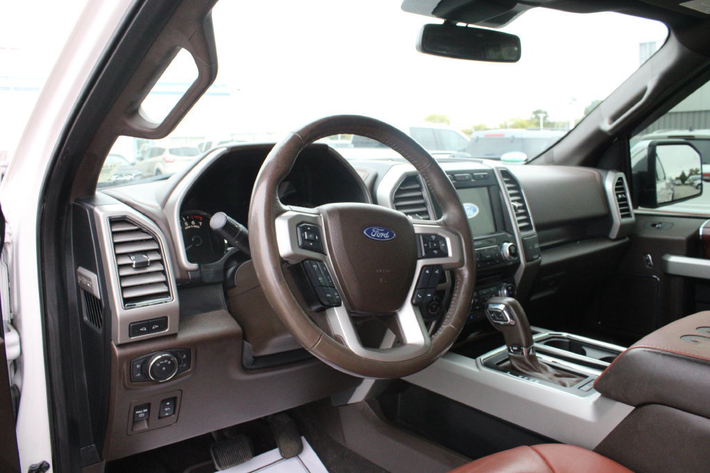 Used 2018 Ford F150 King Ranch w/ Equipment Group 601A Luxury AWD/4WD image 2