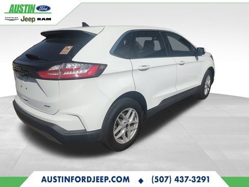 Certified 2021 Ford Edge SEL image 5