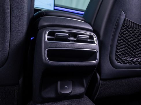 Used 2026 Genesis GV70 2.5T Select image 17