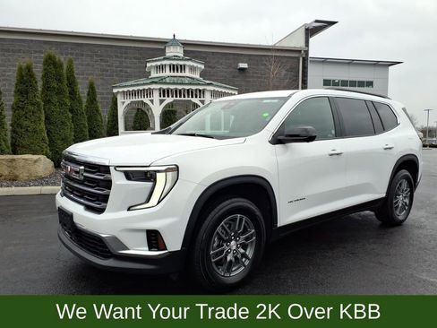 Used 2025 GMC Acadia Elevation image 2