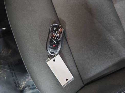 New 2026 Buick Envista Sport Touring w/ Convenience II Package FWD image 33