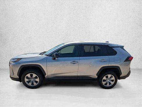Used 2023 Toyota RAV4 LE FWD image 8