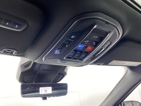 New 2026 Jeep Cherokee Overland image 24