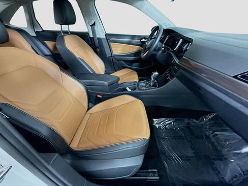 Used 2024 Volkswagen Jetta SEL FWD image 29