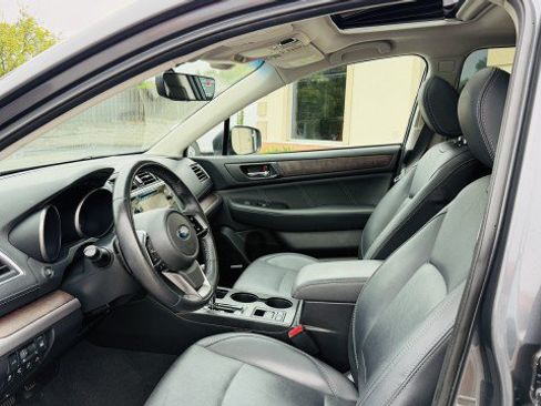 Used 2019 Subaru Outback 2.5i Limited AWD/4WD image 5