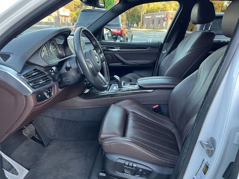 Used 2017 BMW X5 sDrive35i image 9