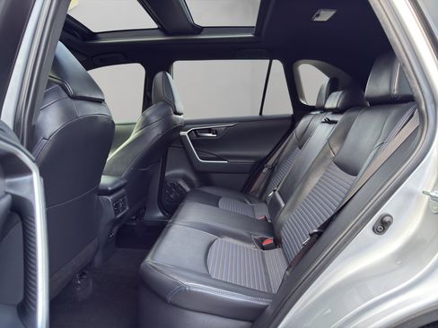 Used 2019 Toyota RAV4 XSE image 13