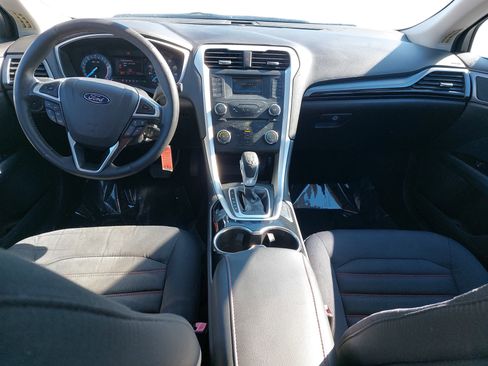 Used 2015 Ford Fusion SE w/ Equipment Group 201A image 9