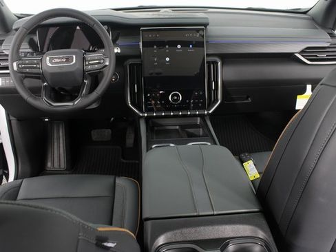 New 2026 GMC Acadia AT4 w/ Luxury Package image 12