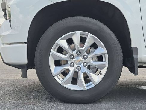Certified 2025 Chevrolet Silverado 1500 Custom w/ LPO, Dark Essentials Package RWD image 31