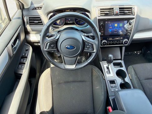 Used 2019 Subaru Outback 2.5i Premium AWD/4WD image 17