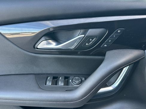 Used 2019 Chevrolet Blazer Premier w/ Sun and Wheels Package image 12