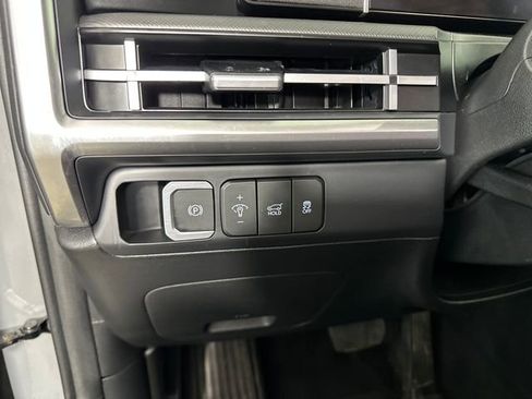 Used 2024 Hyundai Santa Fe SE image 19