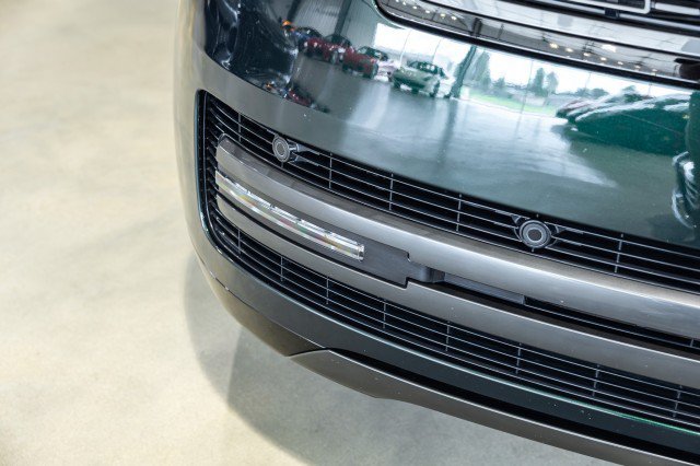 Used 2026 Land Rover Range Rover SE AWD/4WD image 11