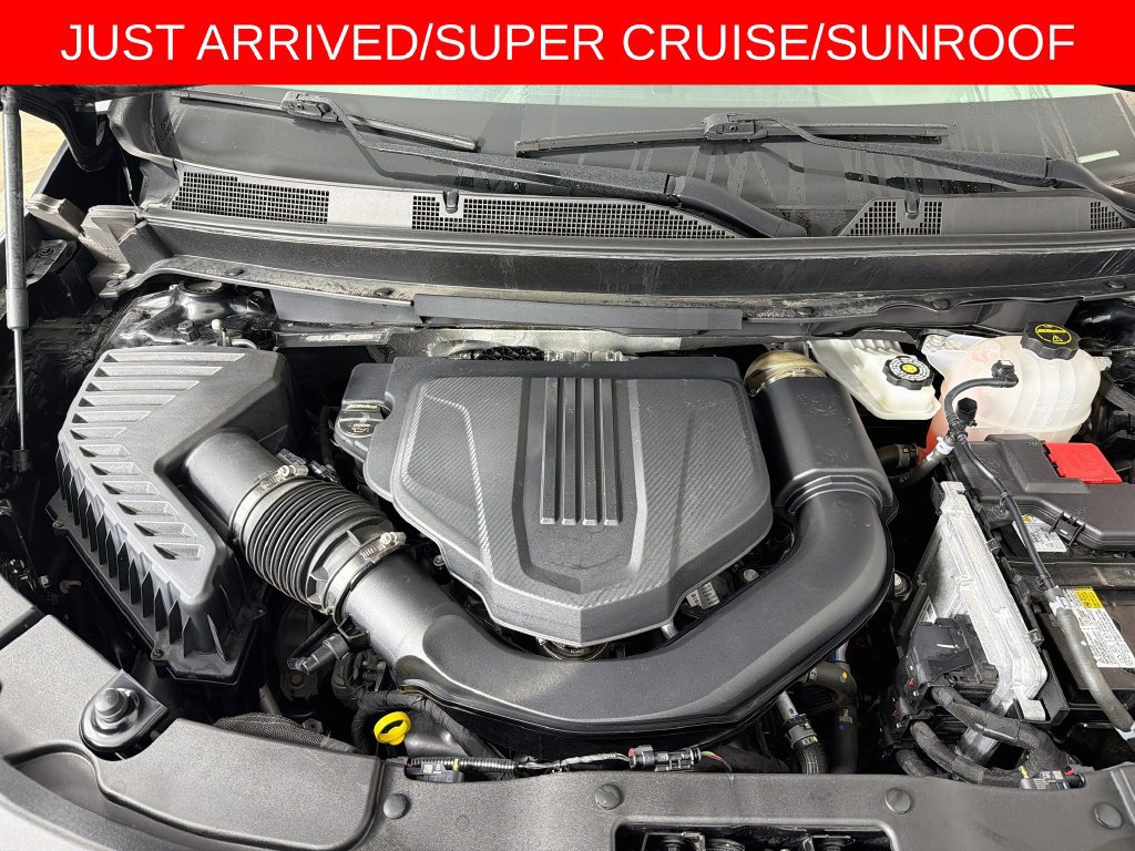 Used 2025 Chevrolet Traverse RS w/ LPO, Floor Liner Package AWD/4WD image 32