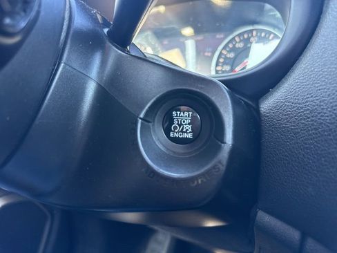 Used 2018 Jeep Renegade Limited w/ UConnect 8.4 Nav Group image 21