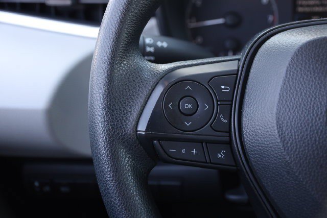 Used 2025 Toyota Corolla LE w/ Convenience Package FWD image 11
