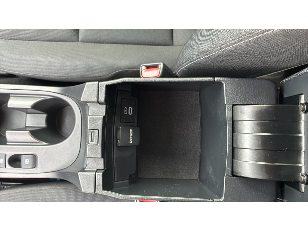 Used 2026 Toyota Corolla LE FWD image 20